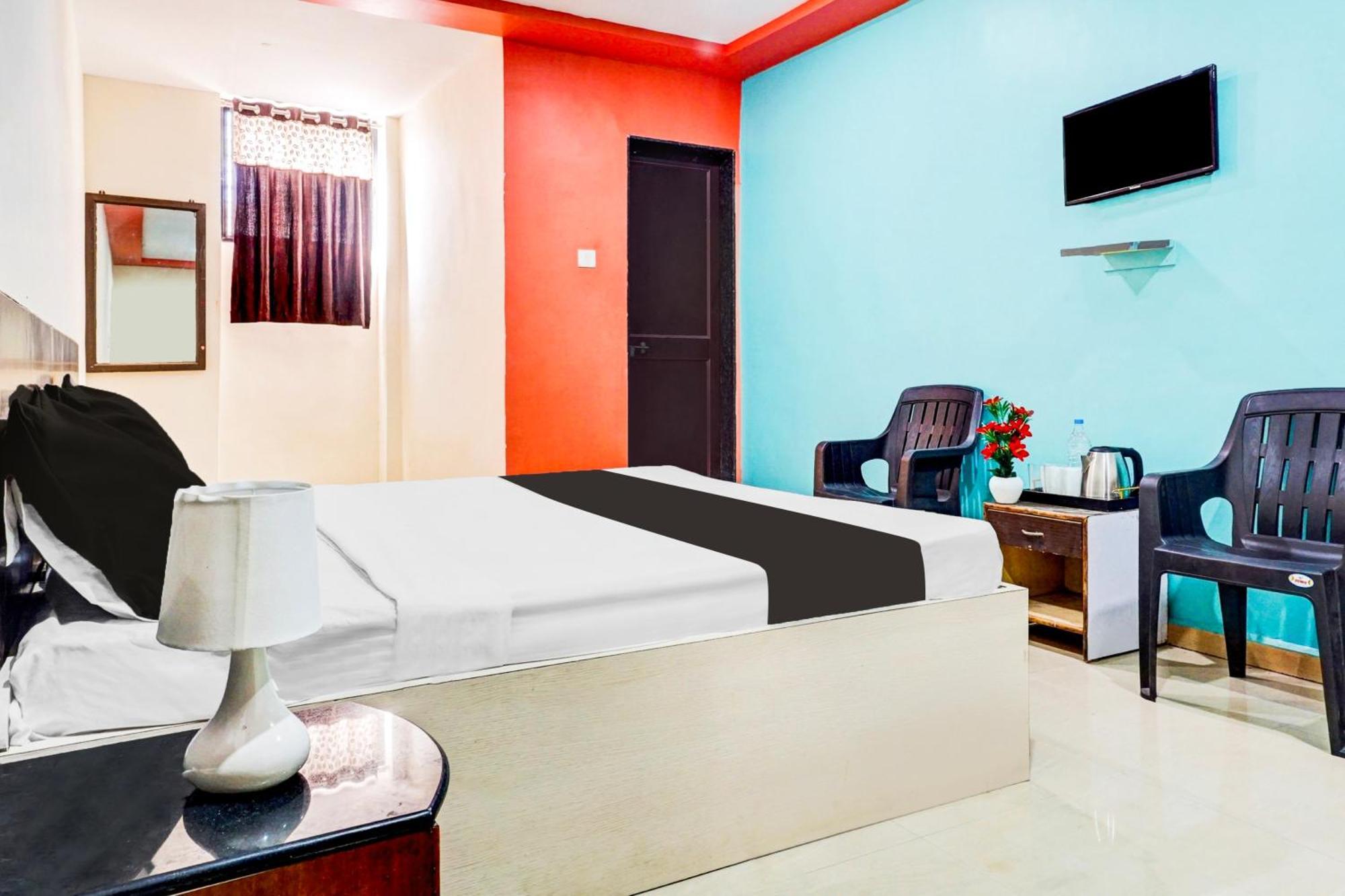 Hotel O Royal Lodge Koregaon Dış mekan fotoğraf