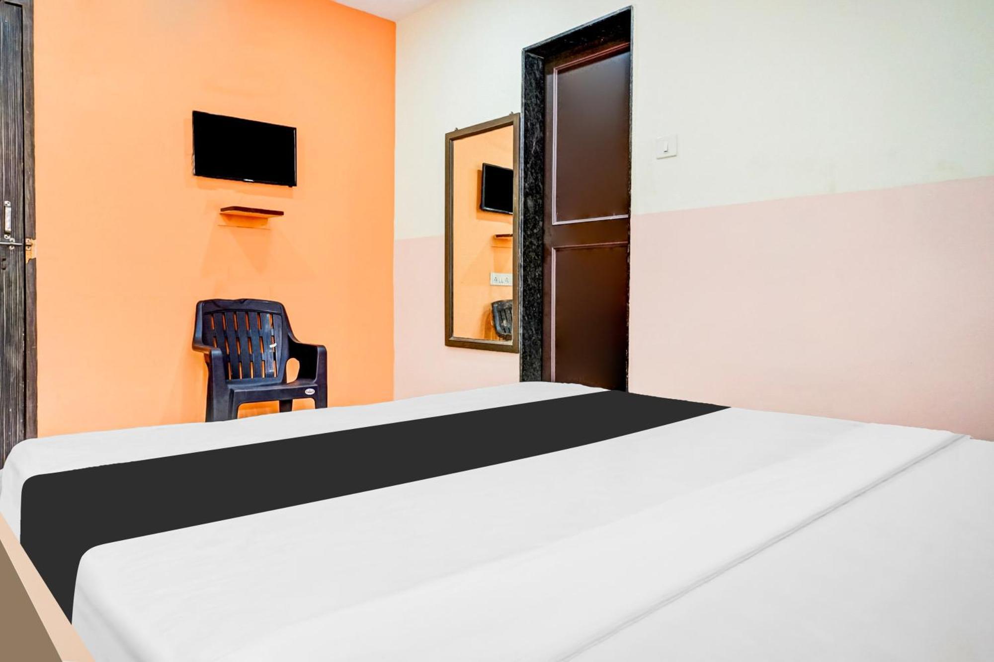 Hotel O Royal Lodge Koregaon Dış mekan fotoğraf